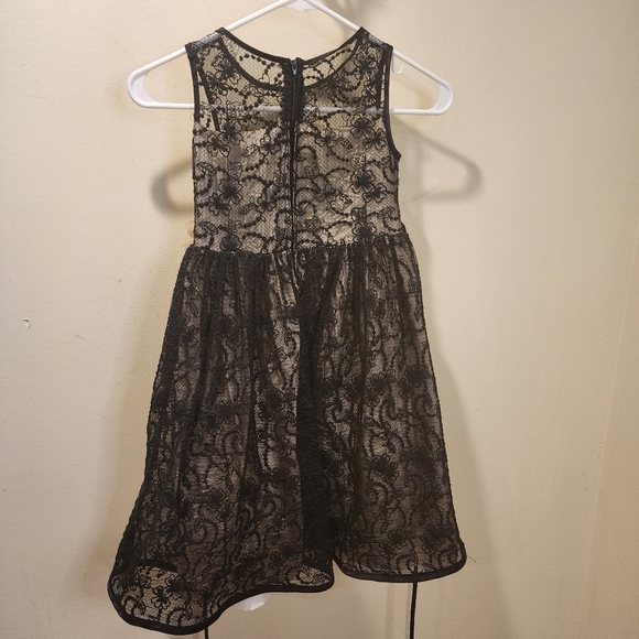 Little girls black lace overlay sleeveless dress size 7/8 - Picture 10 of 11